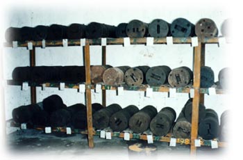 98.jpg (22806 bytes)